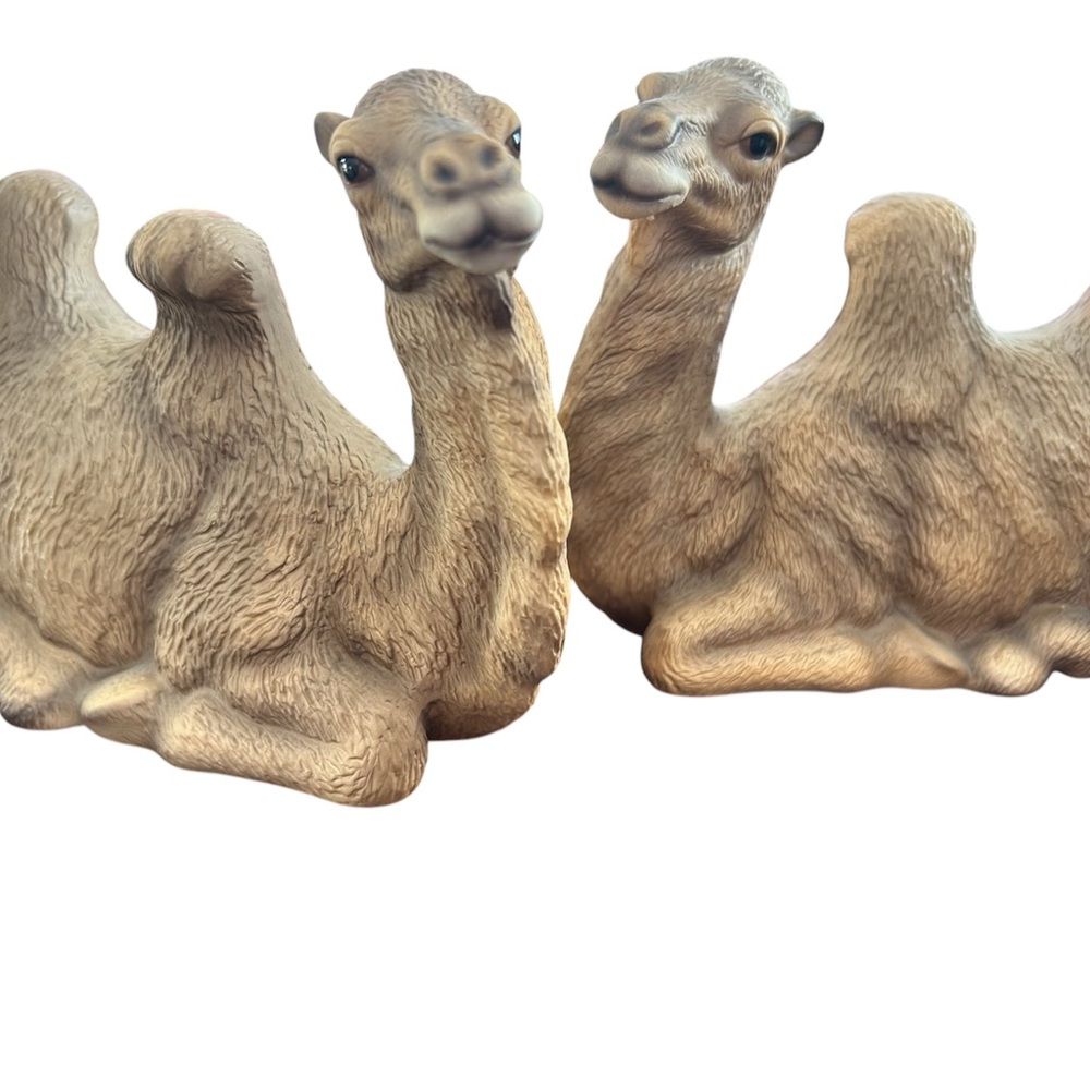 Vintage Global Art Camels New Original Set Showcase Stored Stamped Perfect